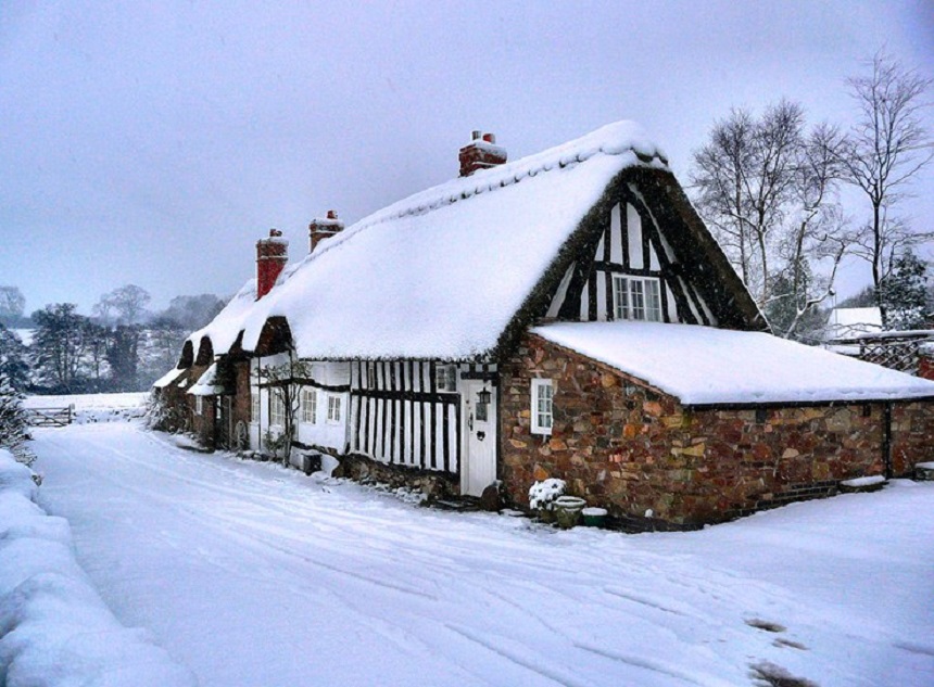 Recharge Your Batteries With a Cosy Country Retreat This New Year