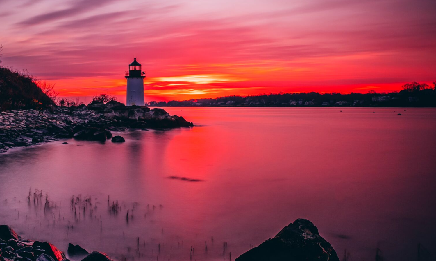 Picture of Salem's lighthouse at sunset. 