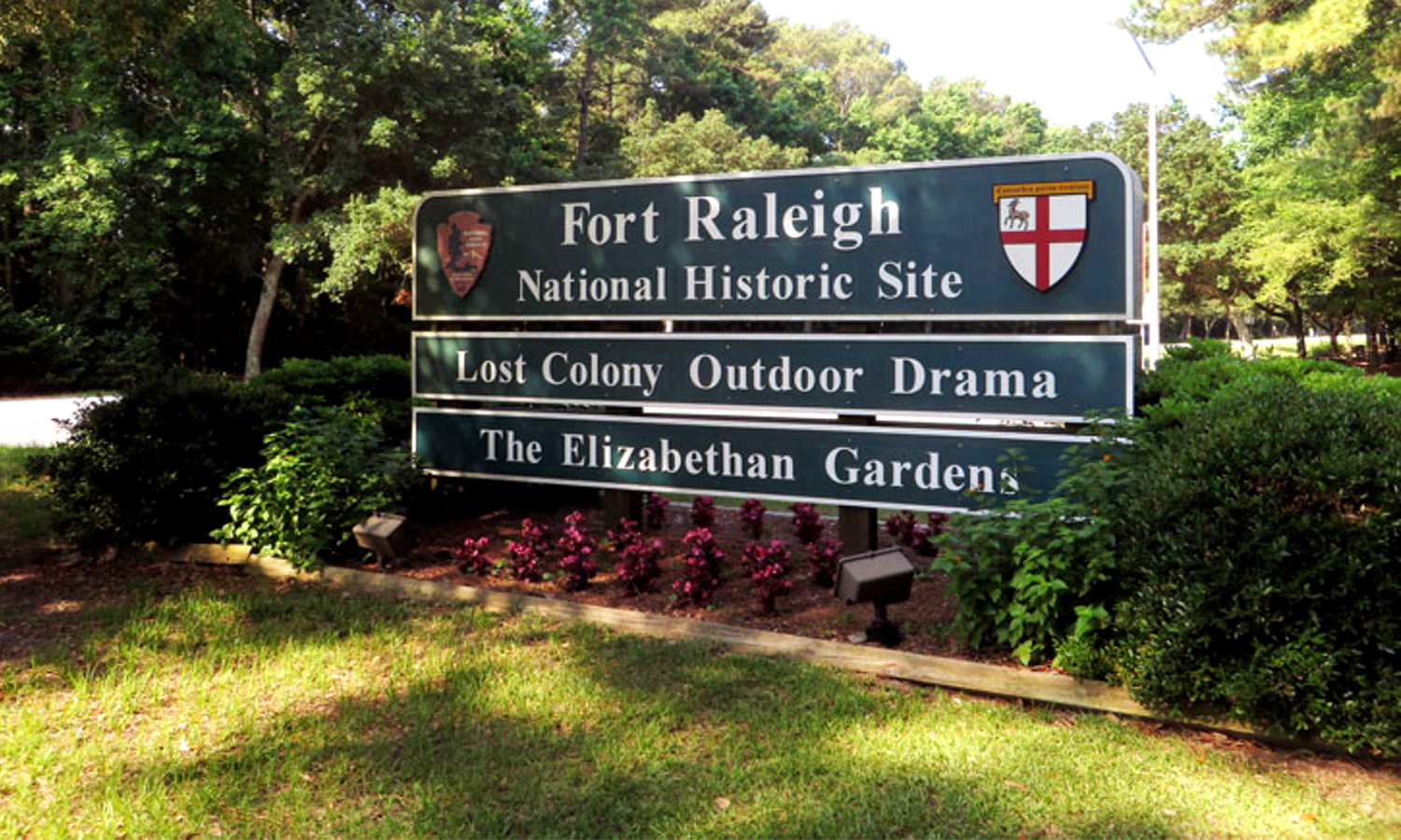 Picture of sign saying Fort Raleigh National Historic Site.