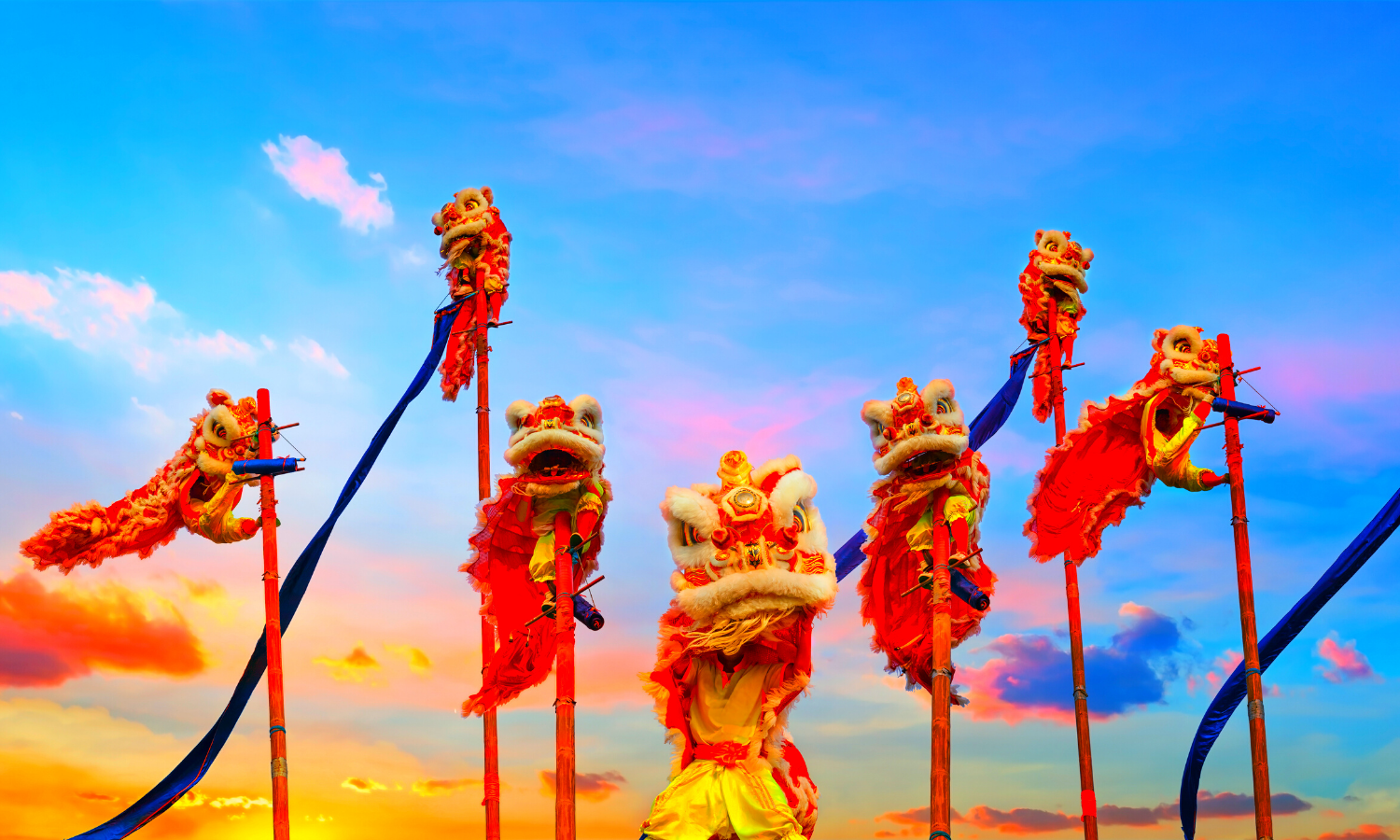 Chinese dragon head figures dancing